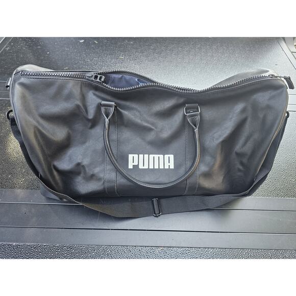 Vintage Puma Retro Faux Leather Gym Handbag Duffle Bag Handle Zip 22x10 Large - Picture 1 of 10